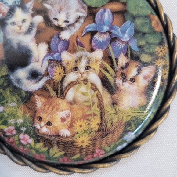 Bradford Exchange Kitten Expeditions Ornament In The Flower Bed 1997 - Picture 4 of 7